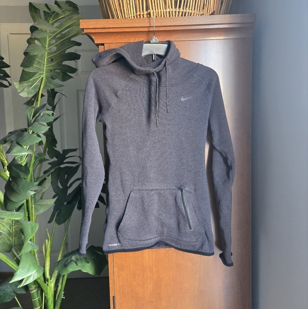 Nike therma fit grey hoodie